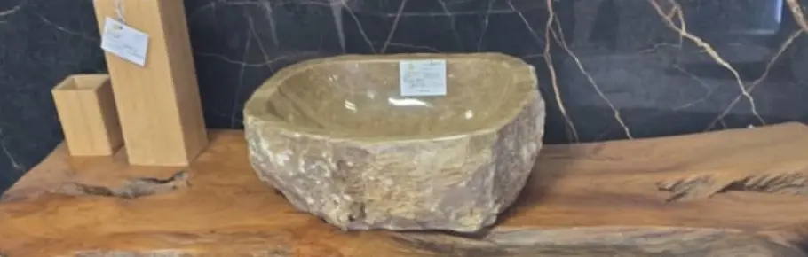 Снимка на Nikolay Blagov, предлагащ строителни ремонти​